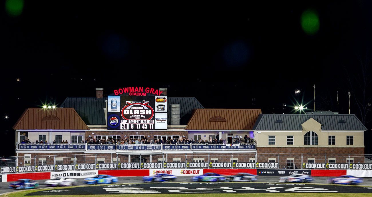 La NASCAR abre la temporada 2026 con el Cook Out Clash en Bowman Gray Stadium