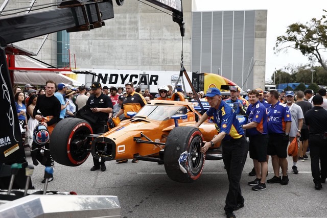 Josef Newgarden y Scott Dixon explican los accidentes en la Práctica 1 de IndyCar en St. Petersburg