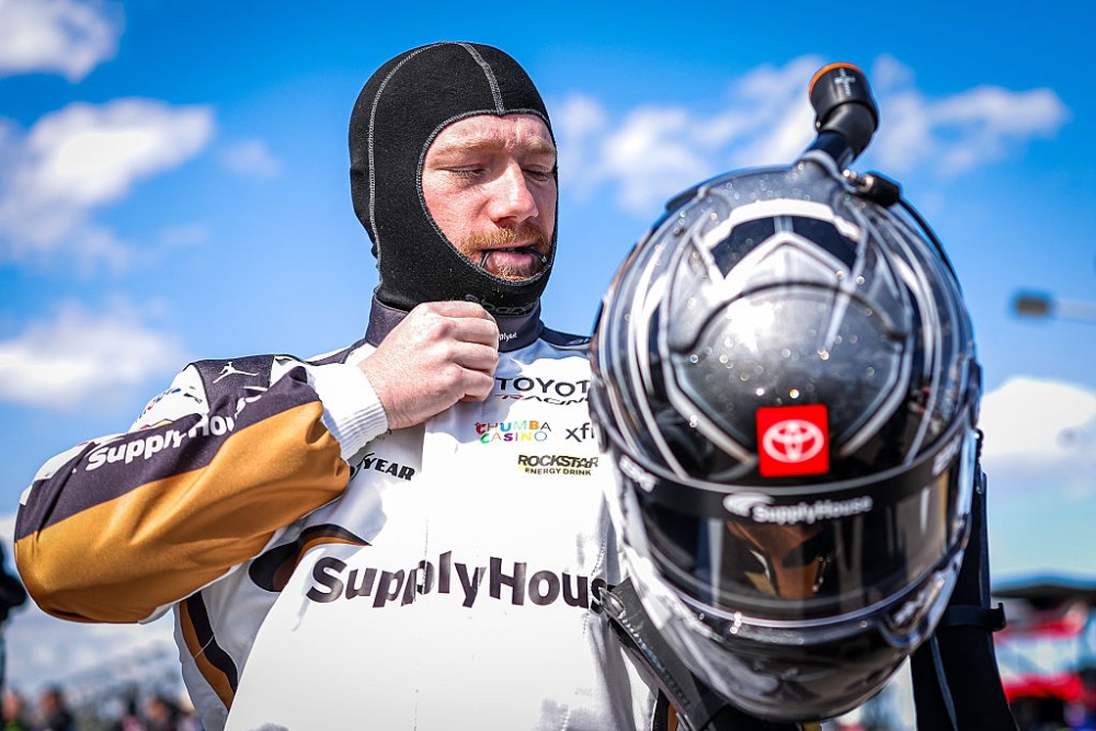 Tyler Reddick saldrá desde la pole en Talladega tras cancelación de la clasificación por lluvia