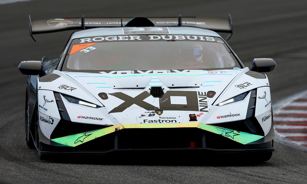 Will Bamber lidera el regreso de XONINE Racing con victoria en Laguna Seca en la Lamborghini Super Trofeo
